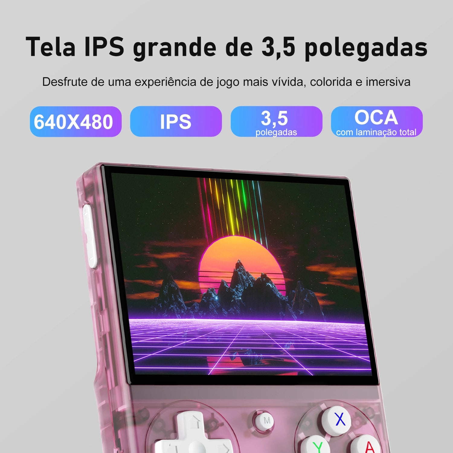 Console portátil rosa translúcido com tela IPS de 3,5 polegadas exibindo cena retrô colorida